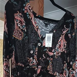 BNWT paisley dress size 1 torrid.
